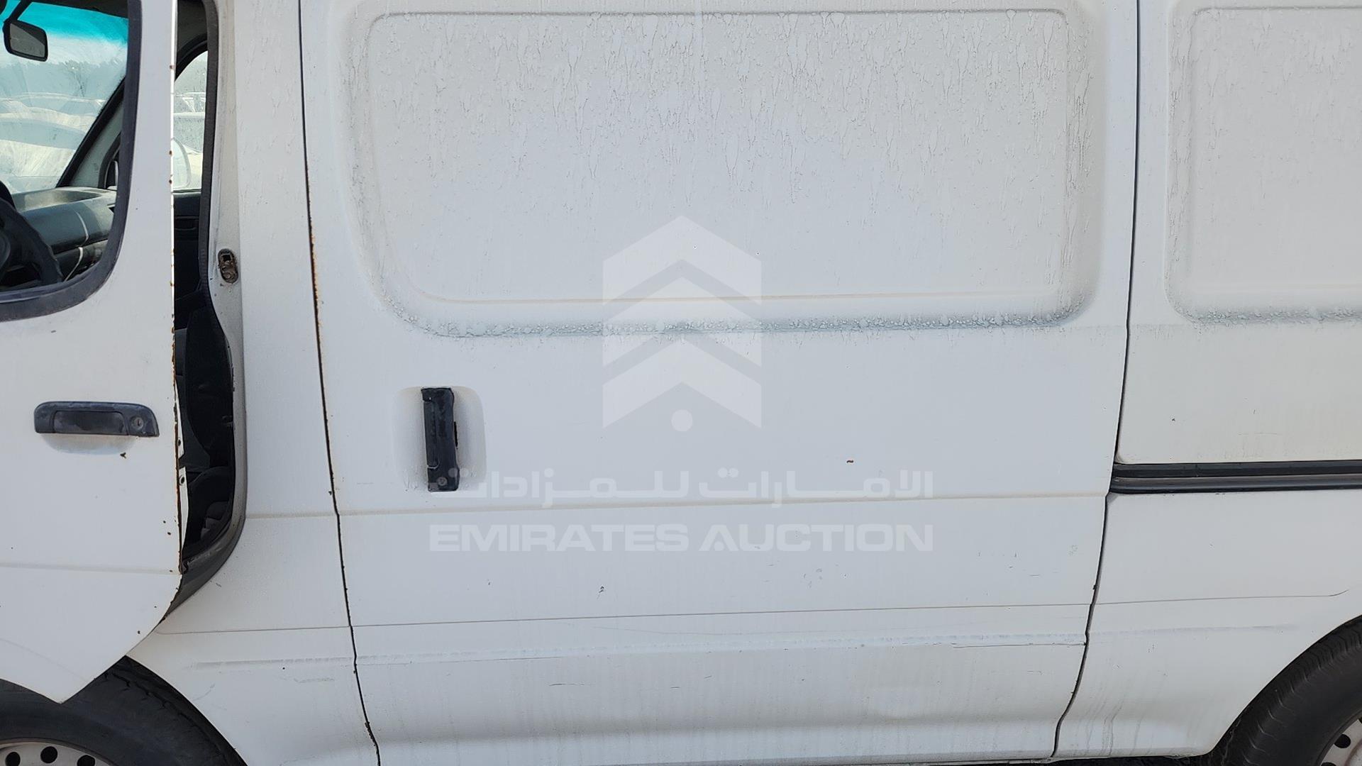 2000 TOYOTA HIACE VIN: JT4ZA1191Y0035729