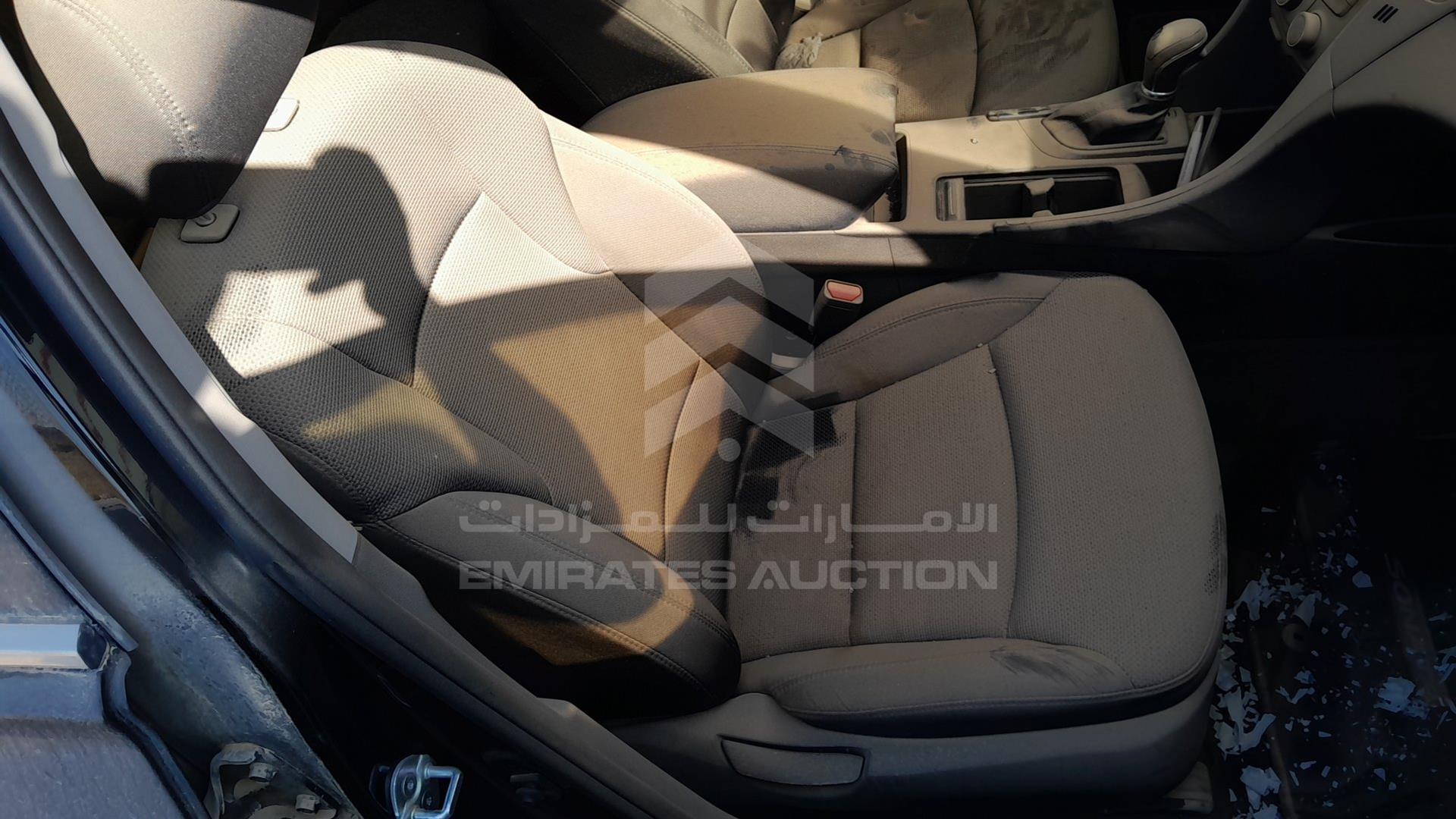 2015 HYUNDAI SONATA VIN: KMHEB41C2FA641276