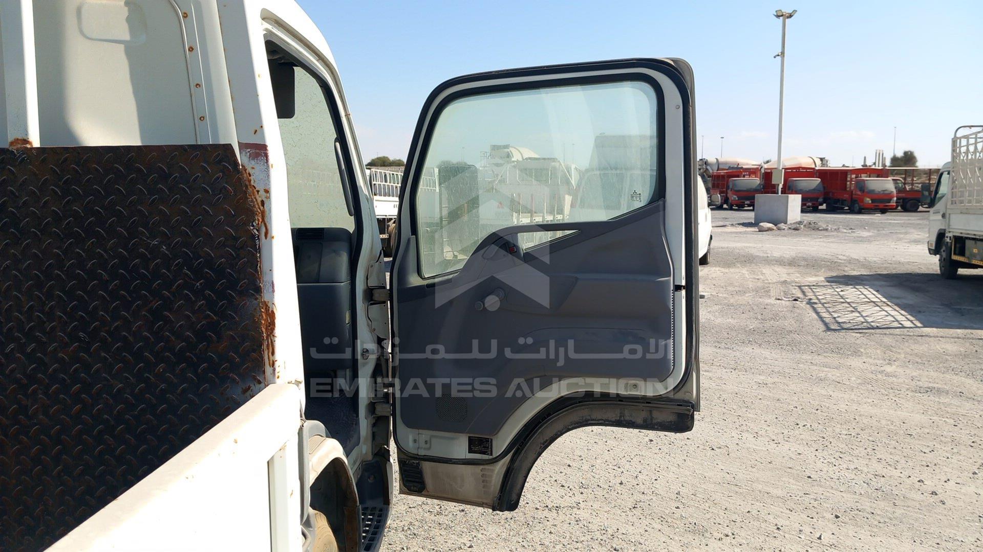 2011 MITSUBISHI CANTER VIN: JL7BCE1J3BK015073