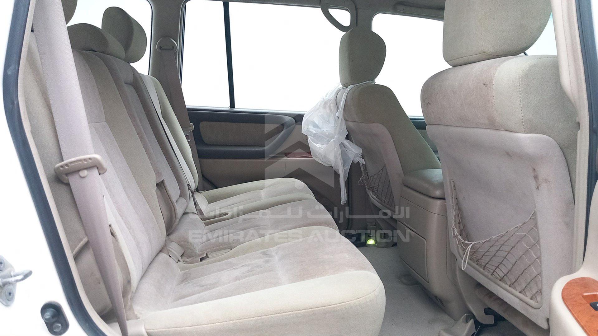 2007 TOYOTA LAND CRUISER VIN: JTEHJ09J675160923