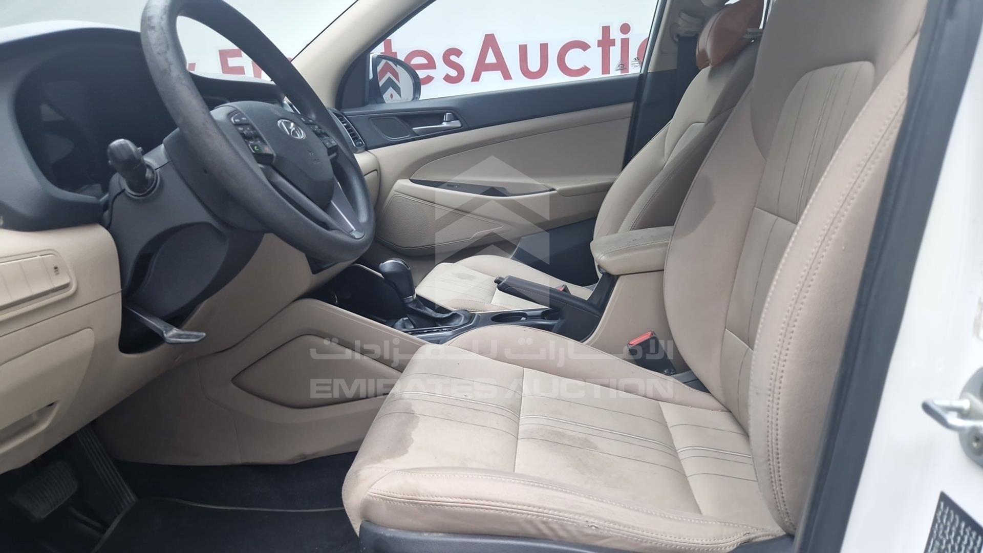 2017 HYUNDAI TUCSON VIN: TMAJ28138HJ170638