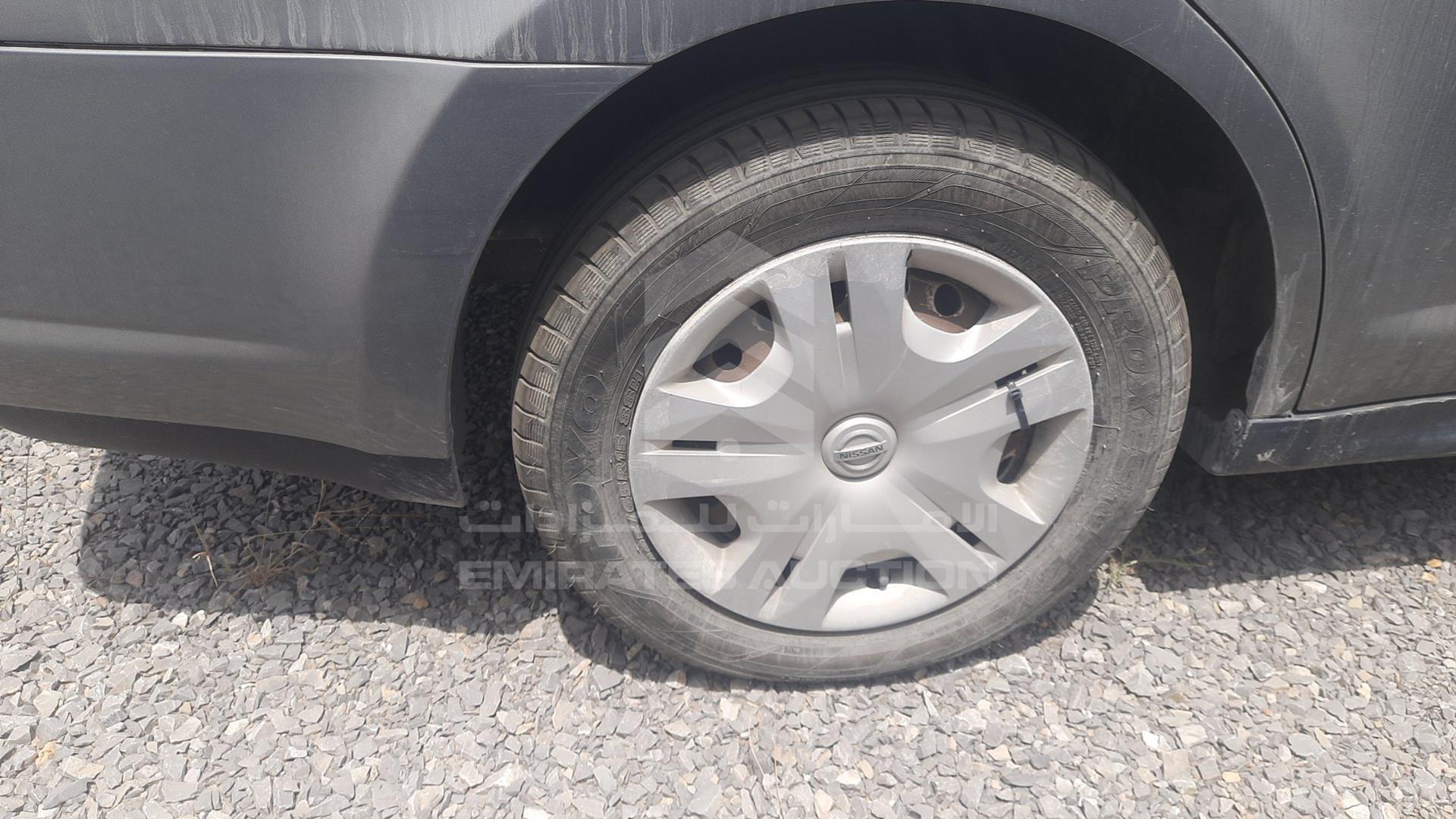 2011 NISSAN TIIDA VIN: 3N1BC1A76BL388023