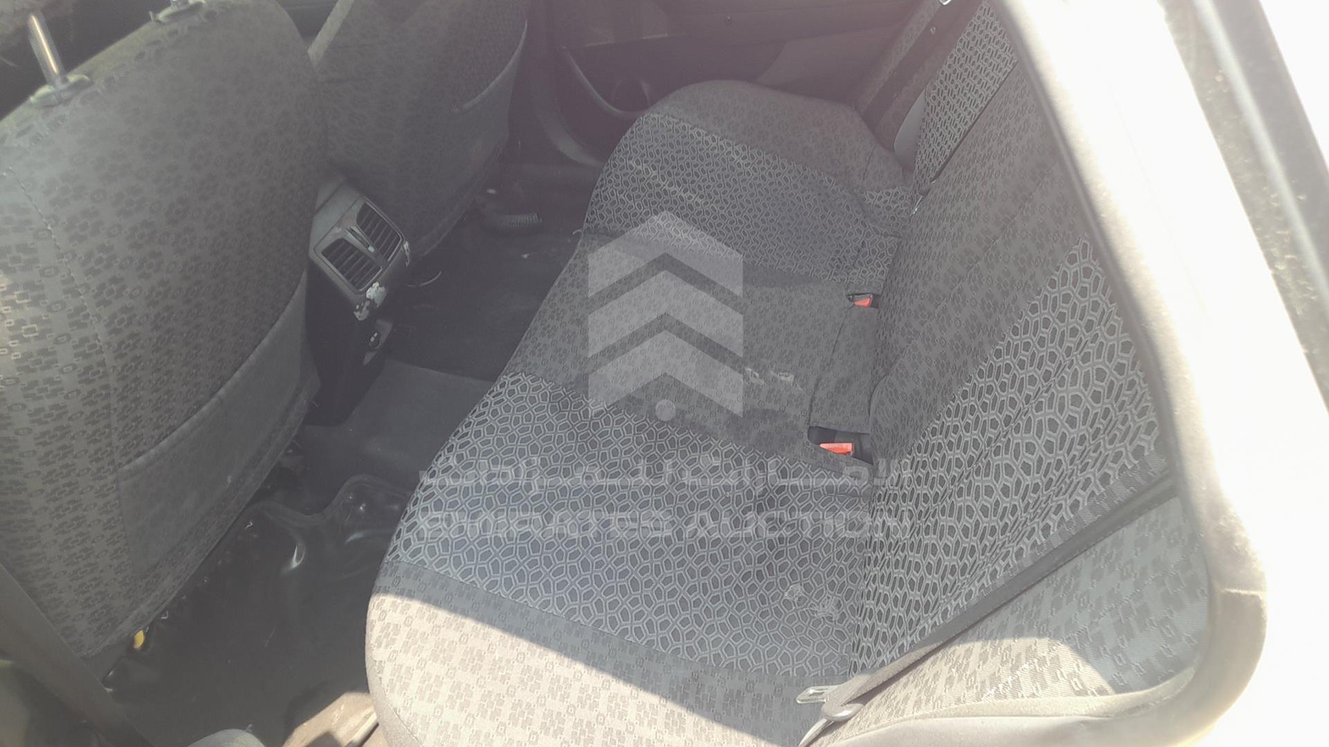 2018 HYUNDAI SONATA VIN: KMHE24139JA082043