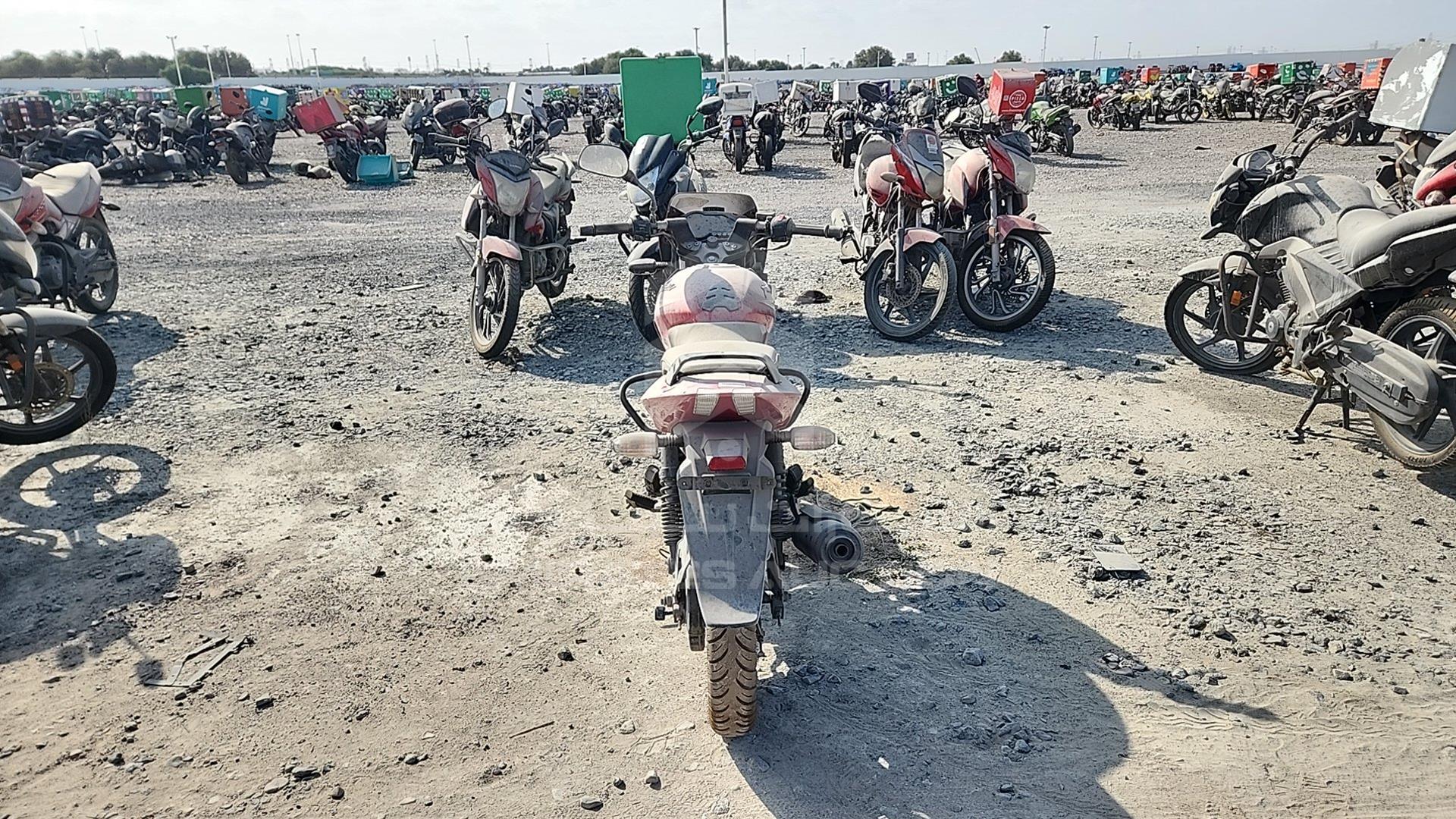 0 BAJAJ PULSAR VIN: MD2A11CX4LCE59855