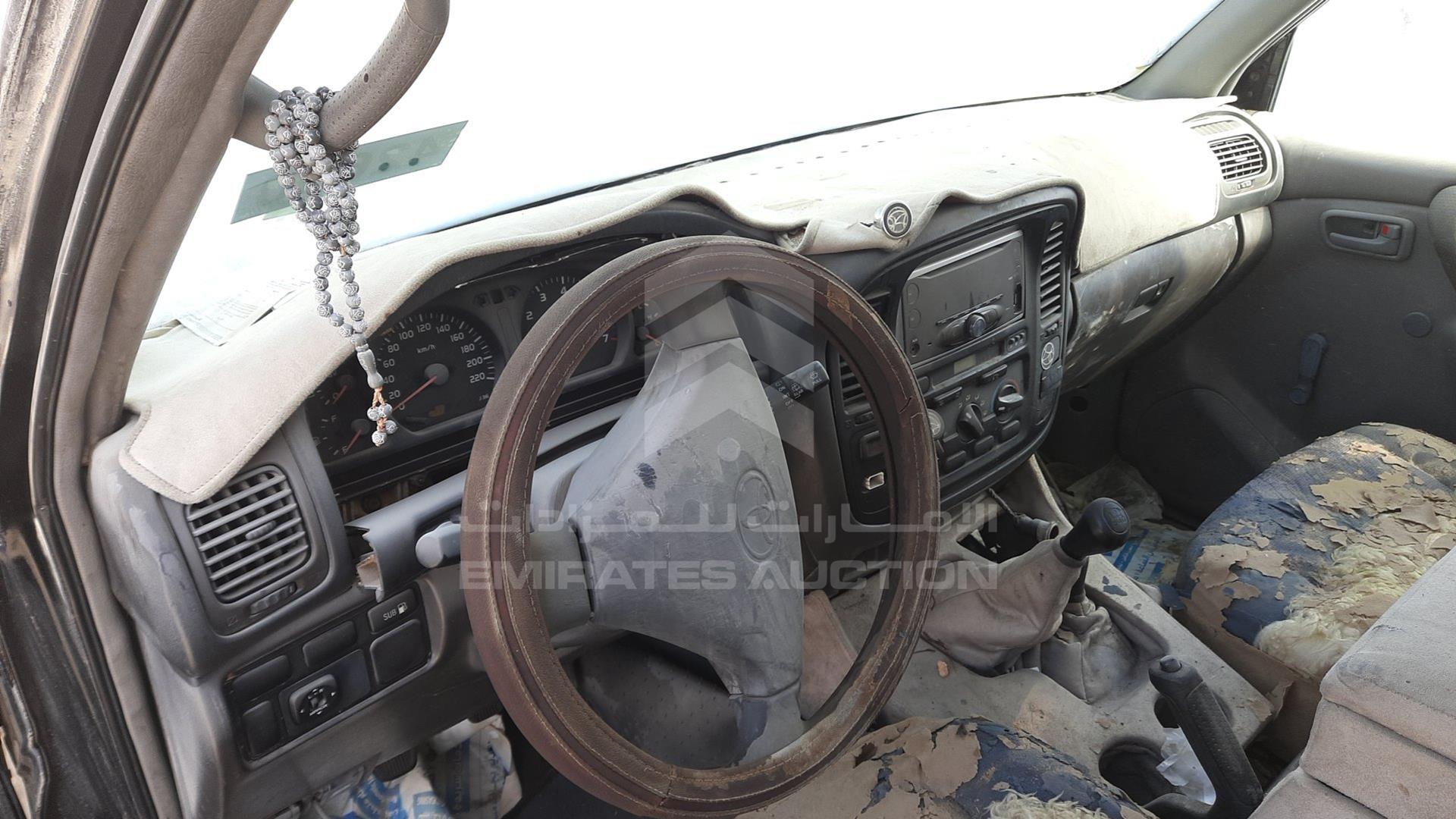 2000 TOYOTA LAND CRUISER VIN: JTCHJ01J0Y0028324