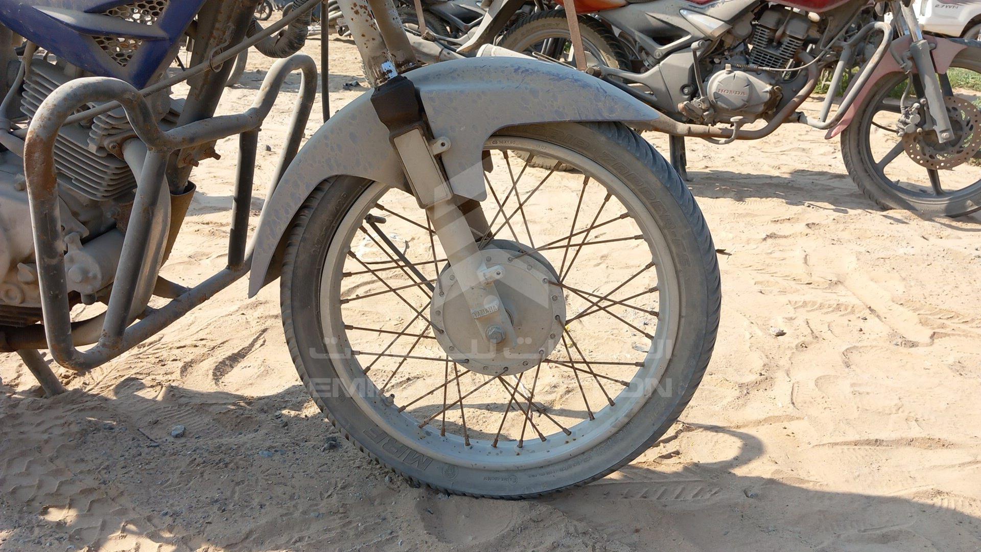 0 YAMAHA MOTORBIKE VIN: LBPKE129XD0126372