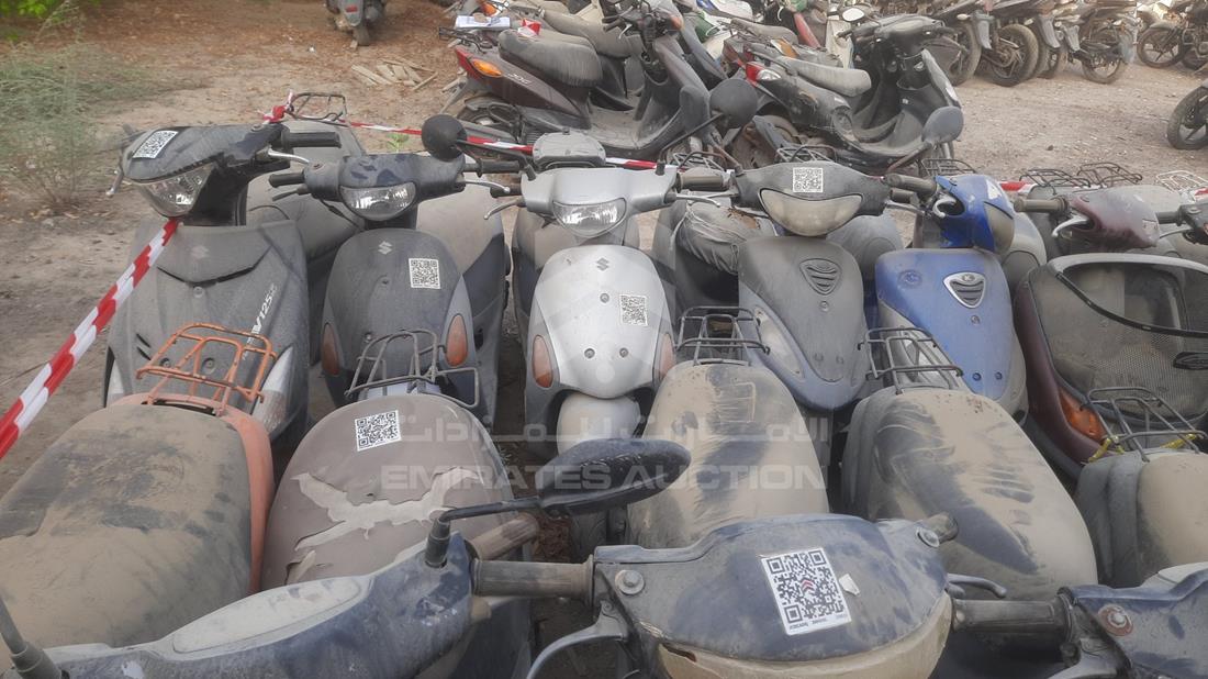 20 Scooter - Scrap without document — Front Right Tyre — Photo 30