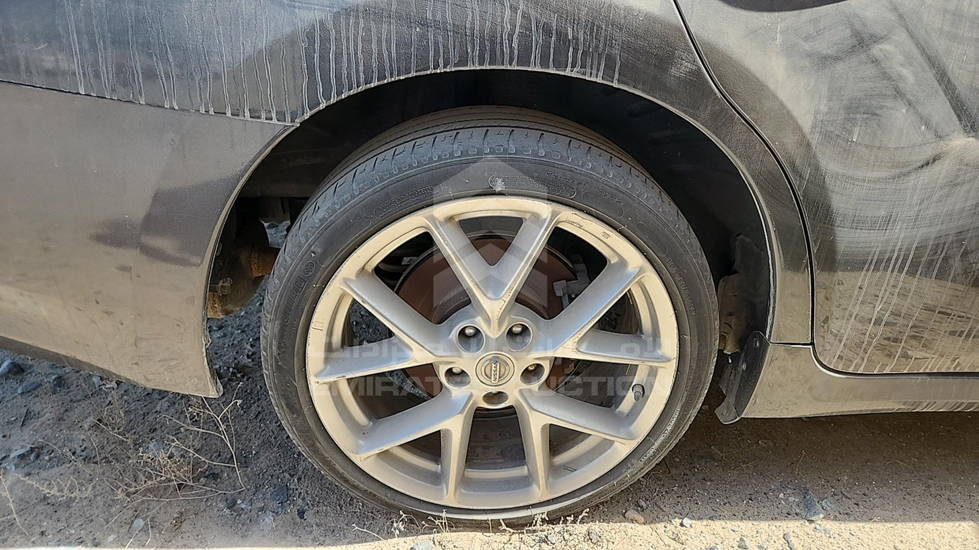 2010 NISSAN MAXIMA VIN: 1N4AA51E0AC847857