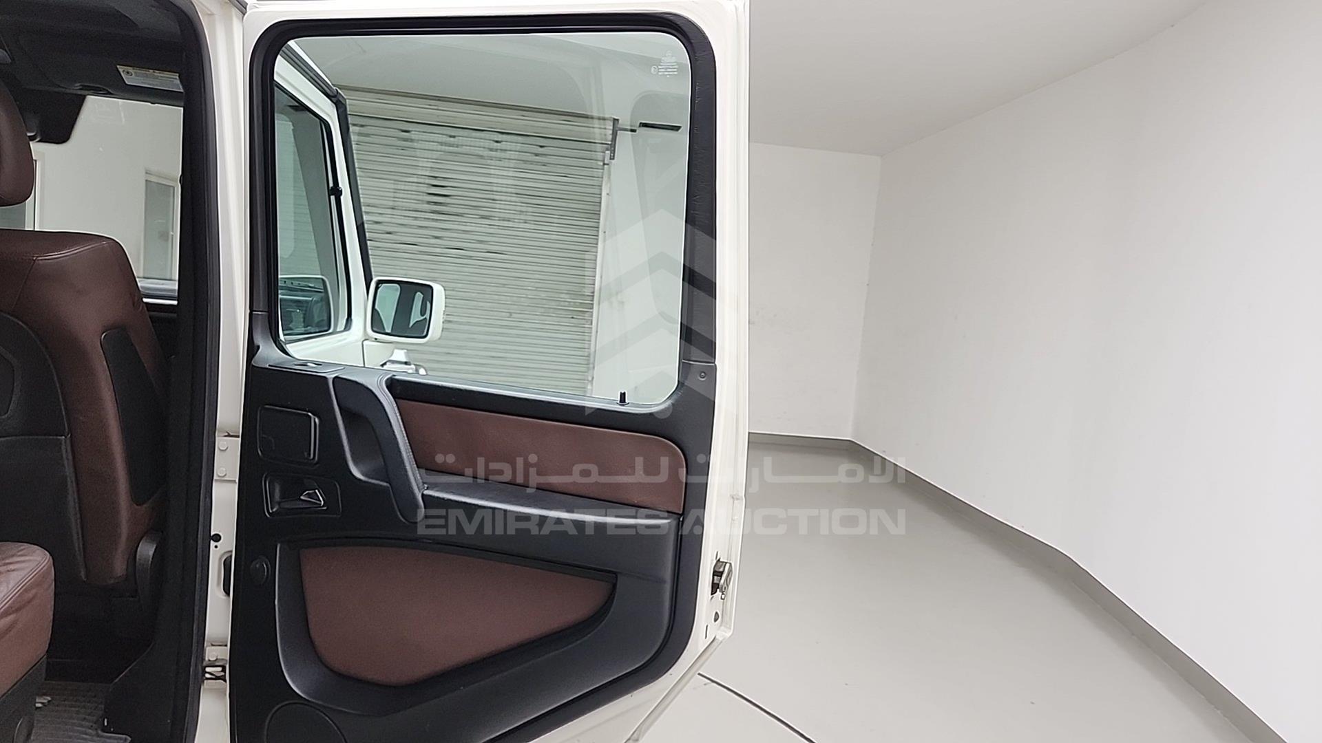 2010 MERCEDES G 500 VIN: WDCYC3GF2AX182583