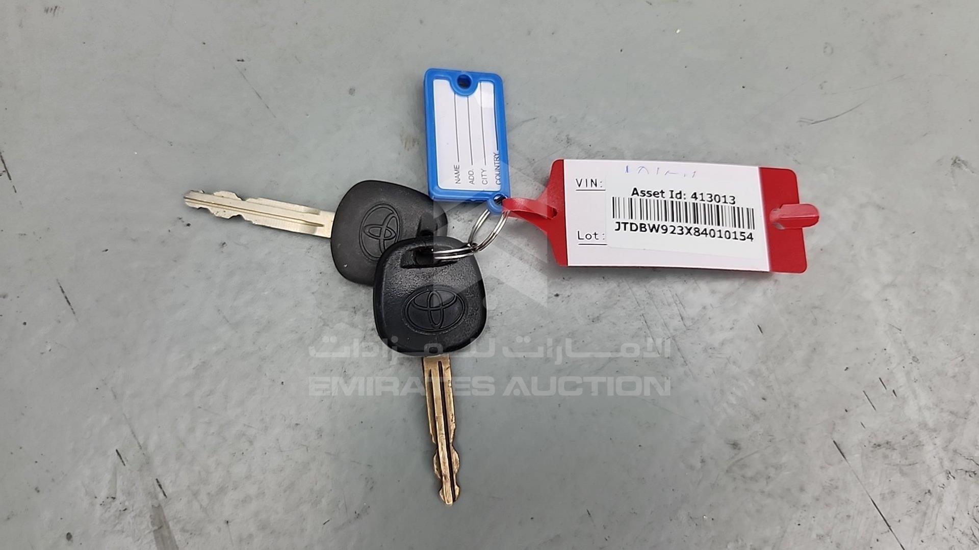 2008 TOYOTA YARIS VIN: JTDBW923X84010154