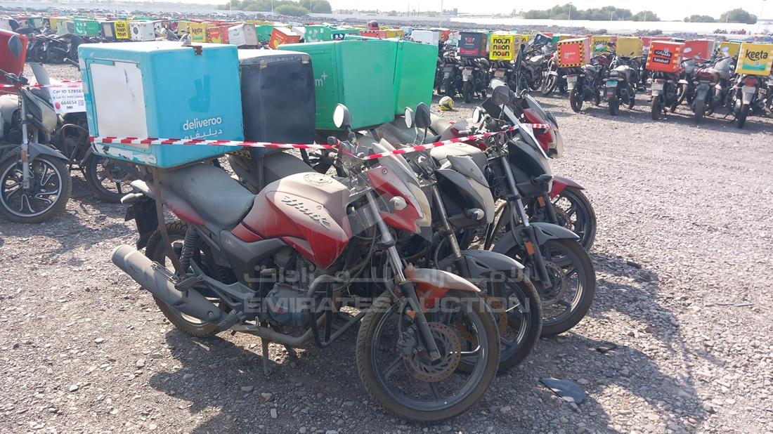 5 Motorbikes — Front Right Angle — Photo 10