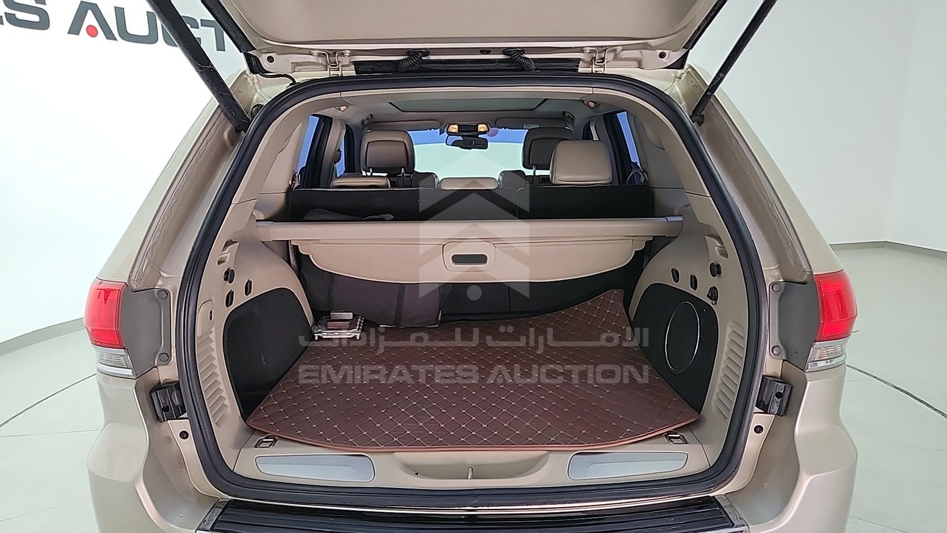 2015 JEEP GRAND CHEROKEE VIN: 1C4RJFBG4FC687380
