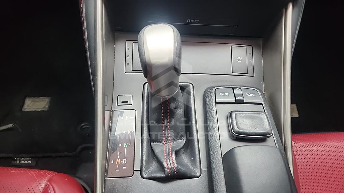 2015 Lexus IS 350 — Gear View — Photo 19