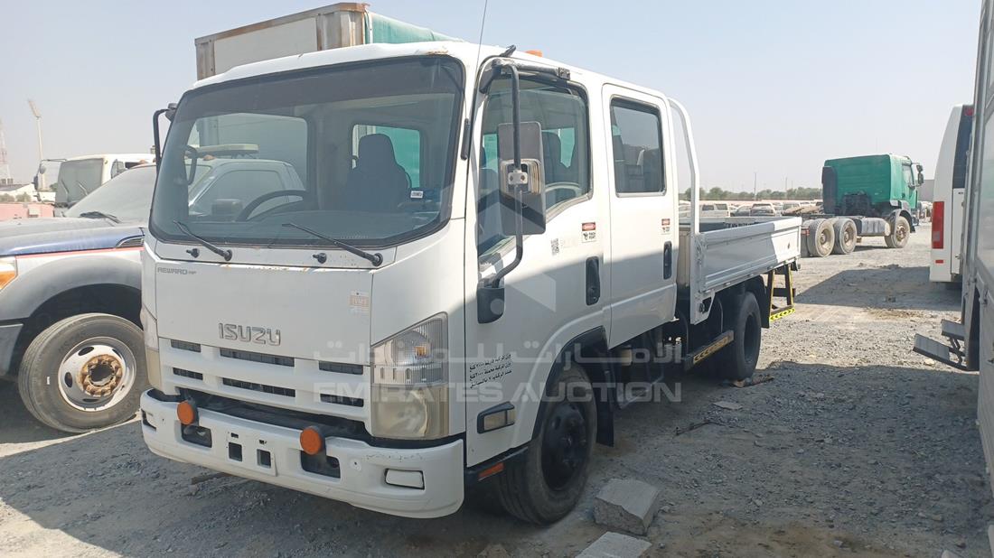 2015 Isuzu NPR — Front Left Angle — Photo 5
