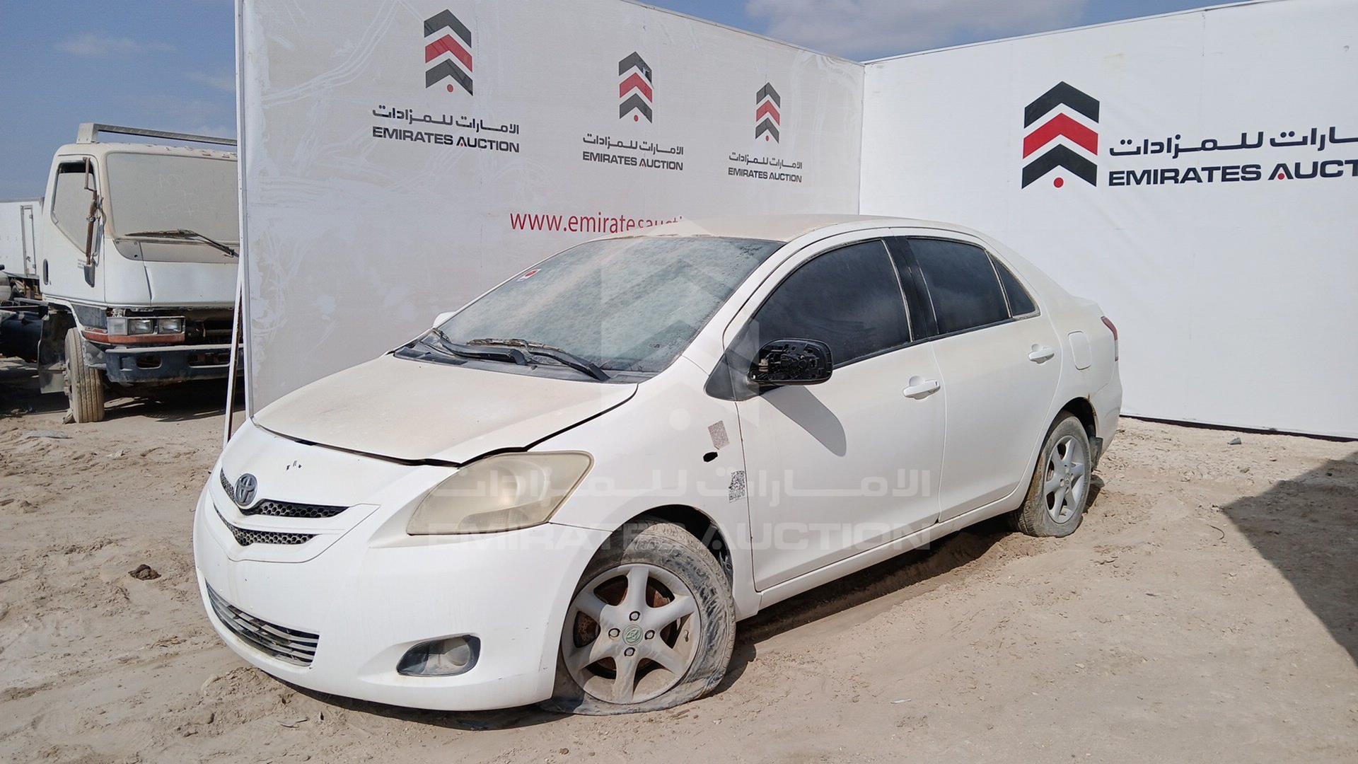 2007 TOYOTA YARIS VIN: JTDBW923271078156