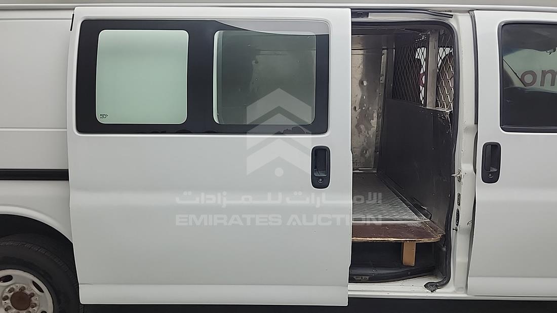 2006 GMC 2500 — Rear Right Door — Photo 22