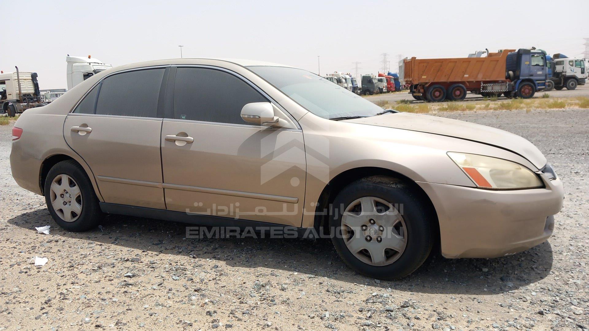 2005 HONDA ACCORD VIN: JHMCM56525C407498