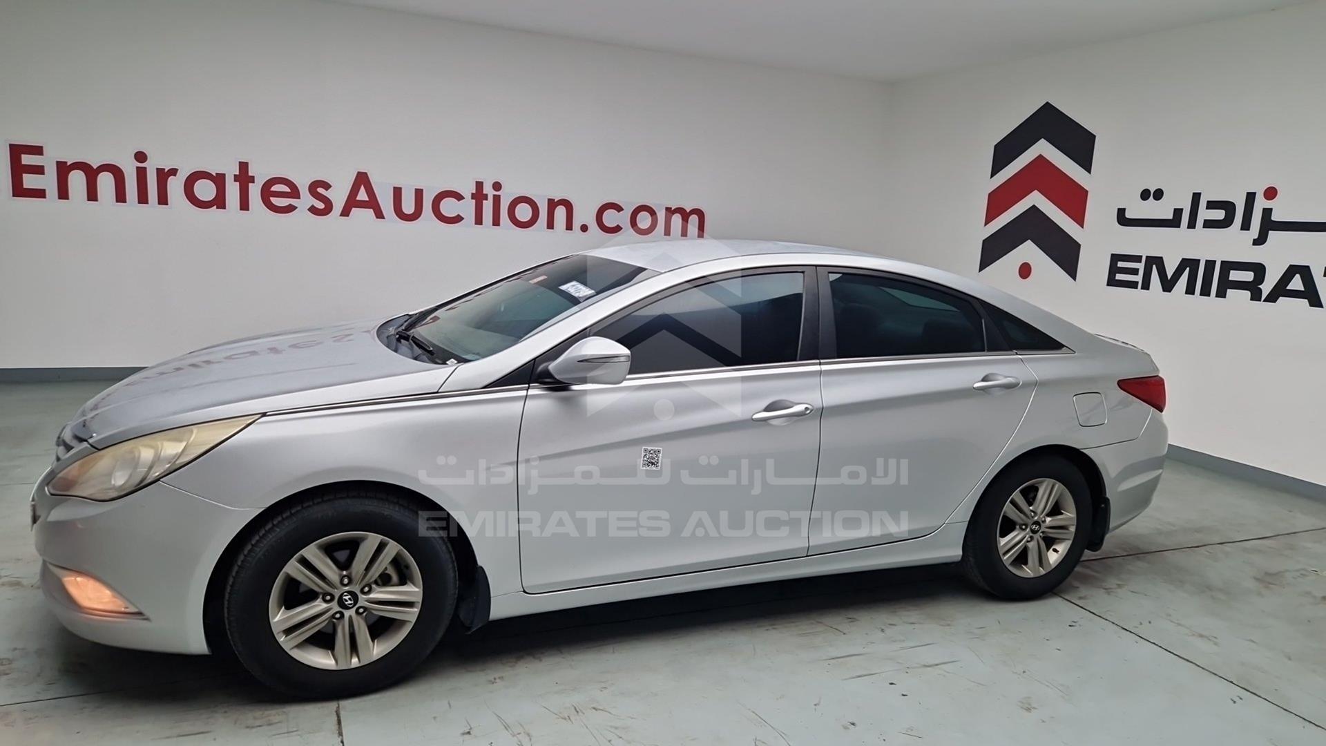 2014 HYUNDAI SONATA VIN: KMHEB41C0EA625057