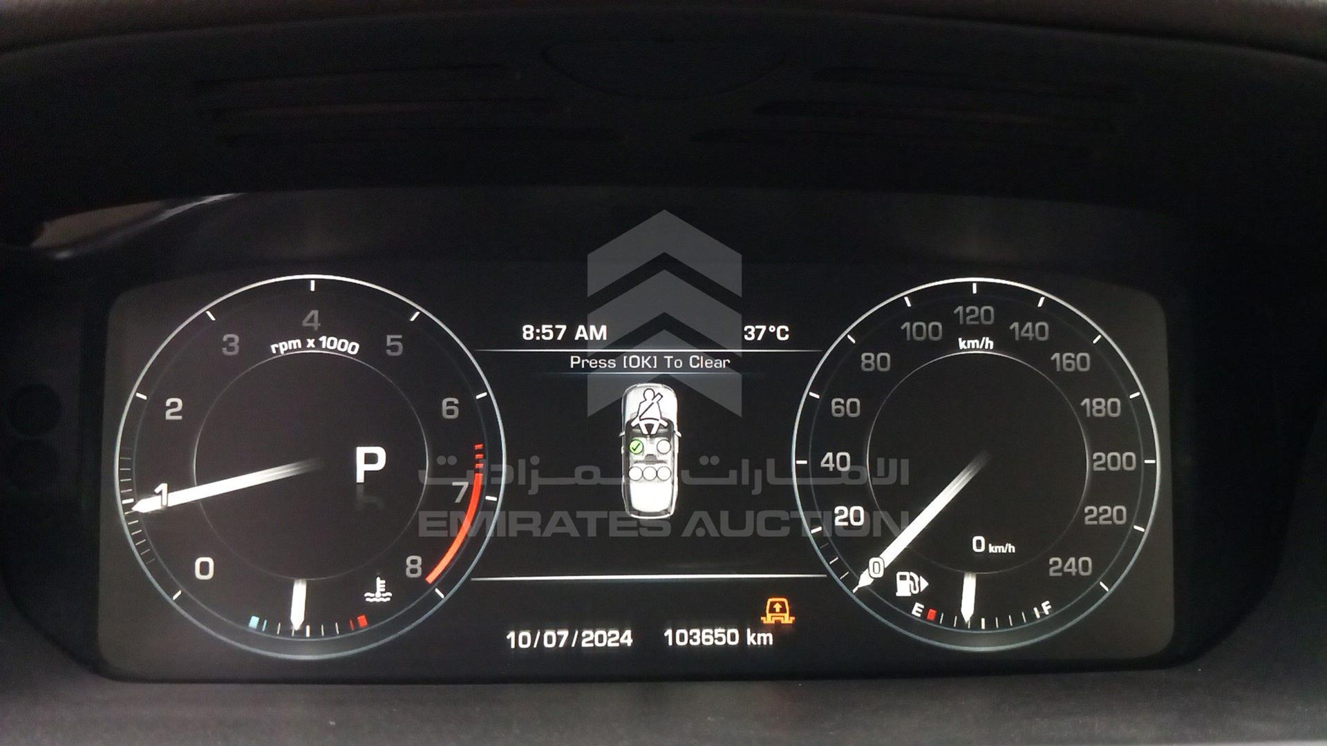 2014 RANGE ROVER VOGUE VIN: SALGA2DF6EA132437
