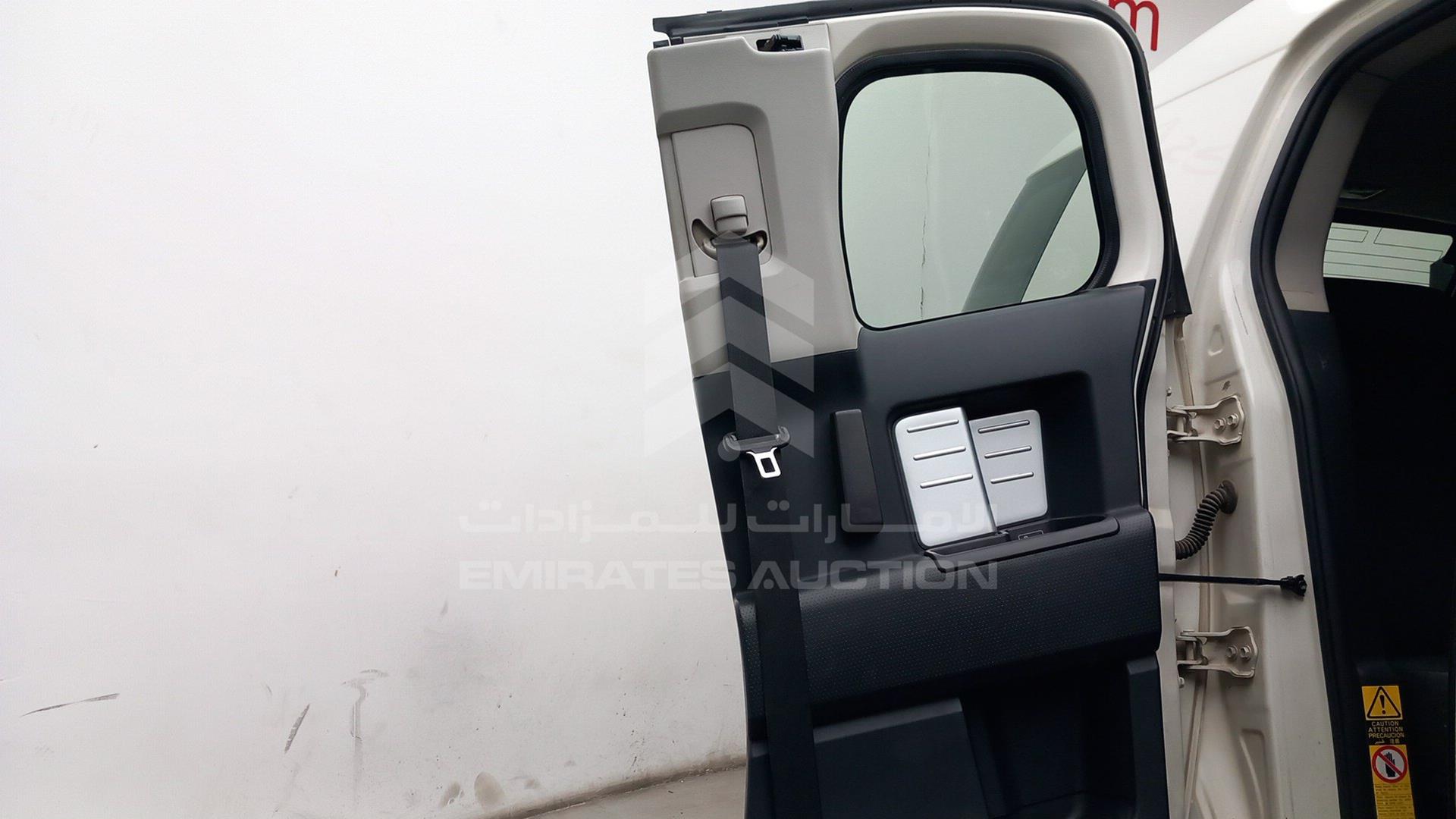 2010 TOYOTA FJ CRUISER VIN: JTEBU11F7AK087211