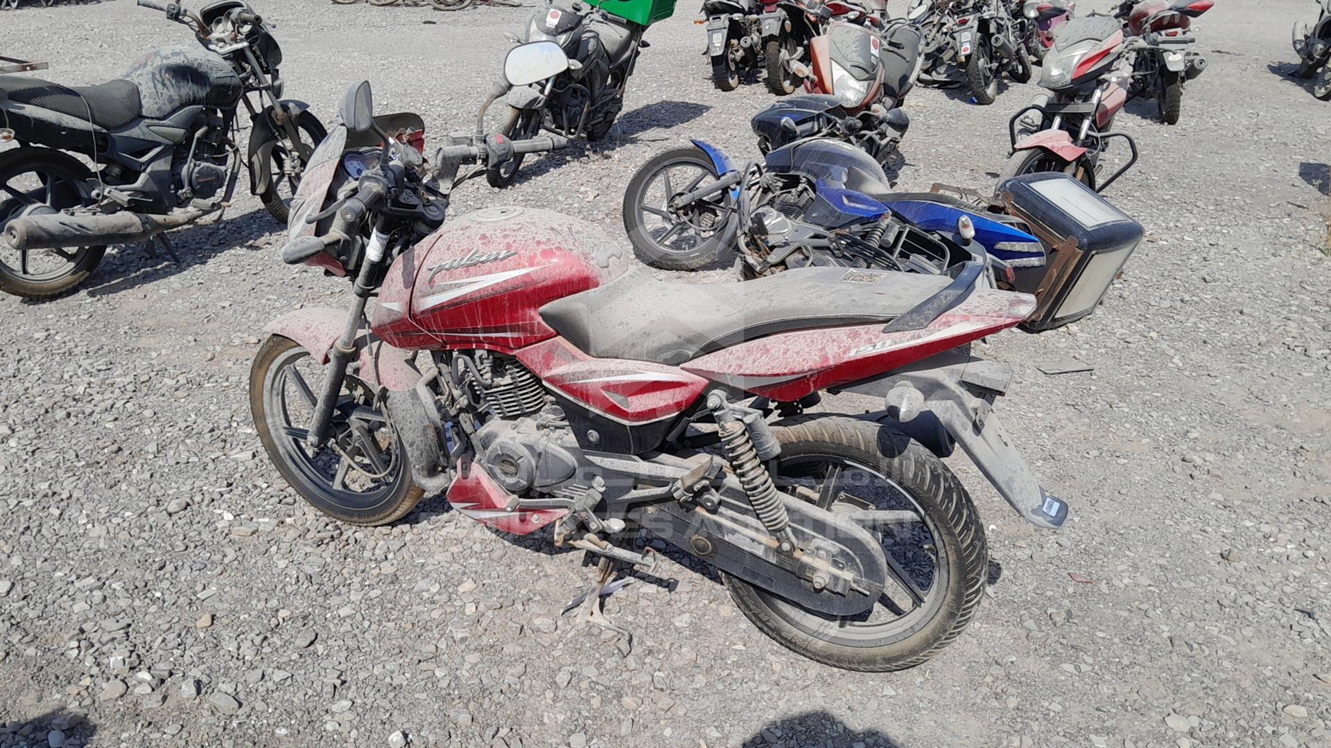 0 BAJAJ PULSAR VIN: MD2A11CX2LCE56629