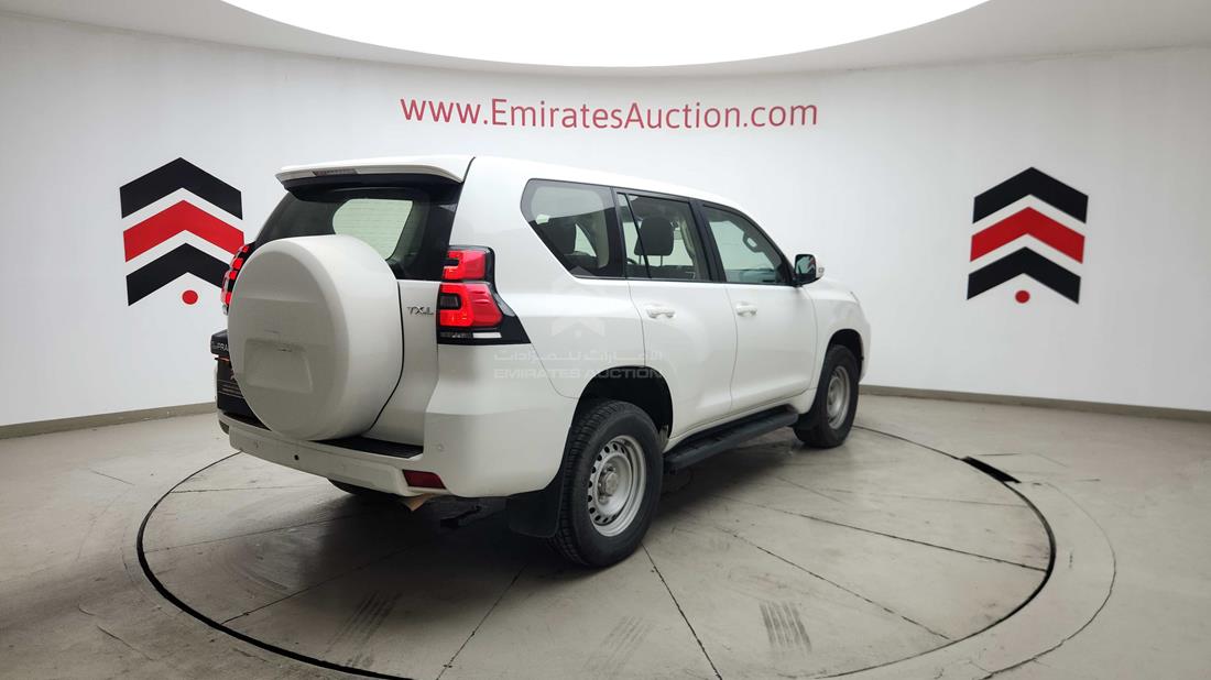 2020 Toyota Prado — Rear Right Angle — Photo 10