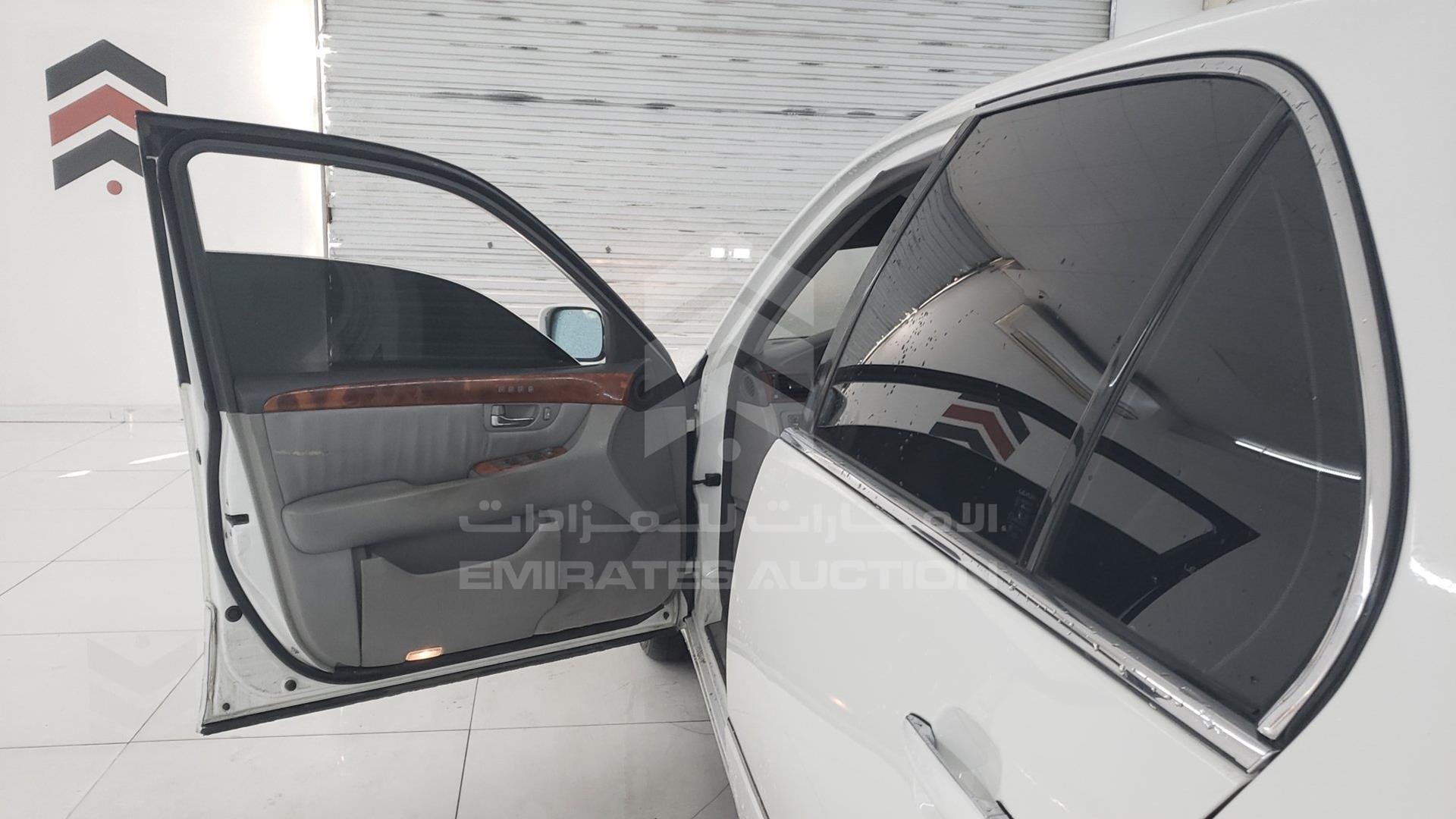 2005 LEXUS LS 430 VIN: JTHBN36F555003086