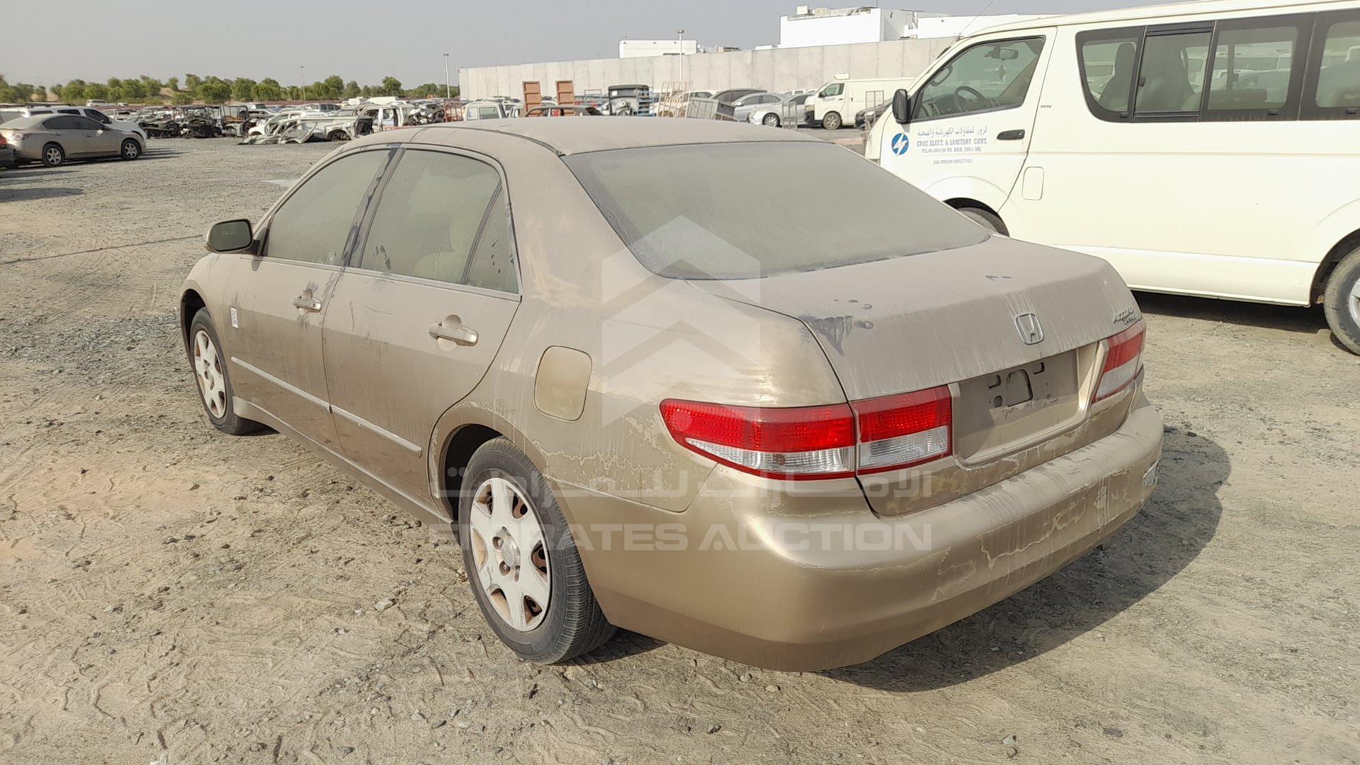 2005 HONDA ACCORD VIN: JHMCM56715C401032