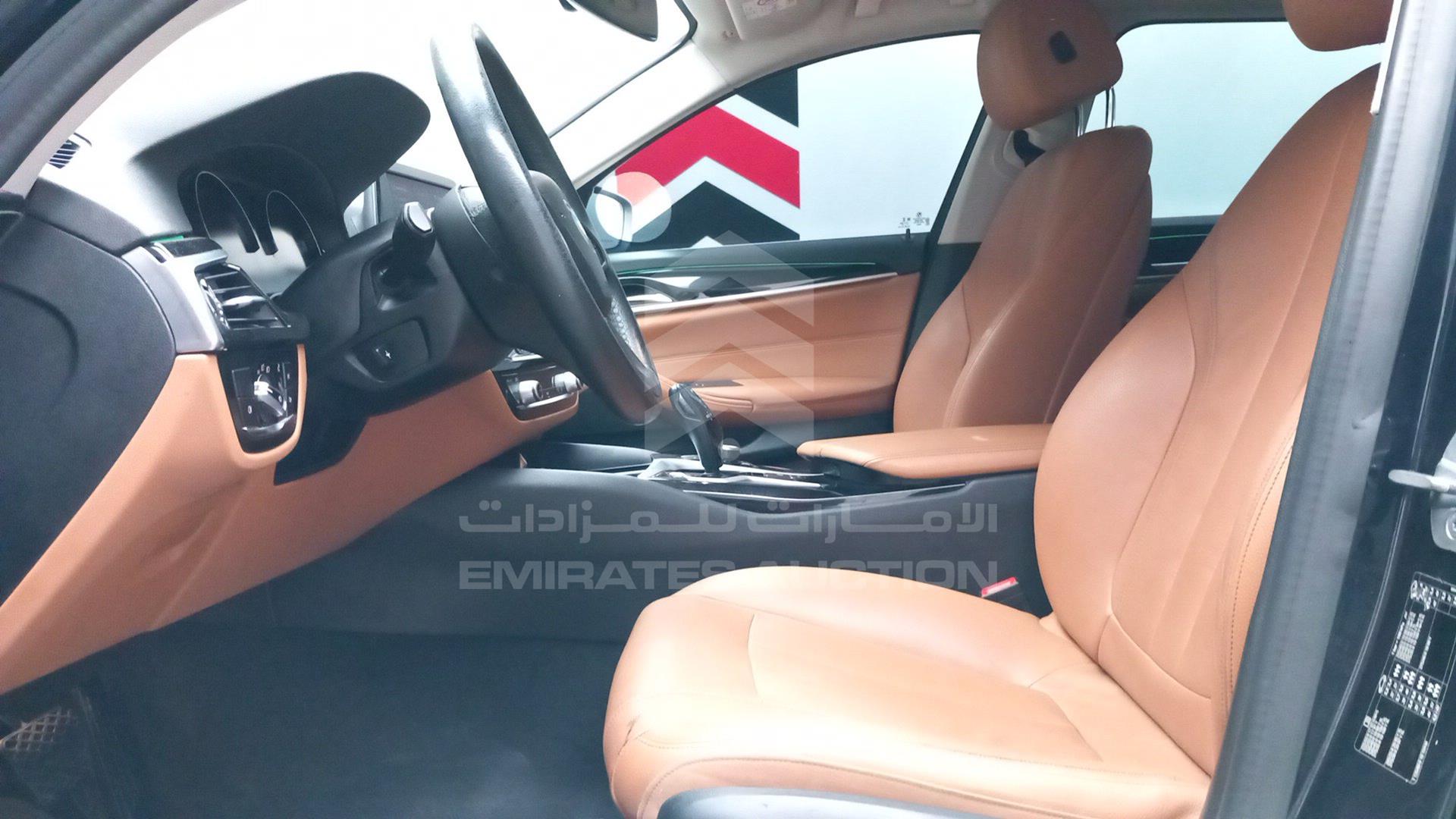 2020 BMW 520 VIN: WBAJL1A01LBM40329
