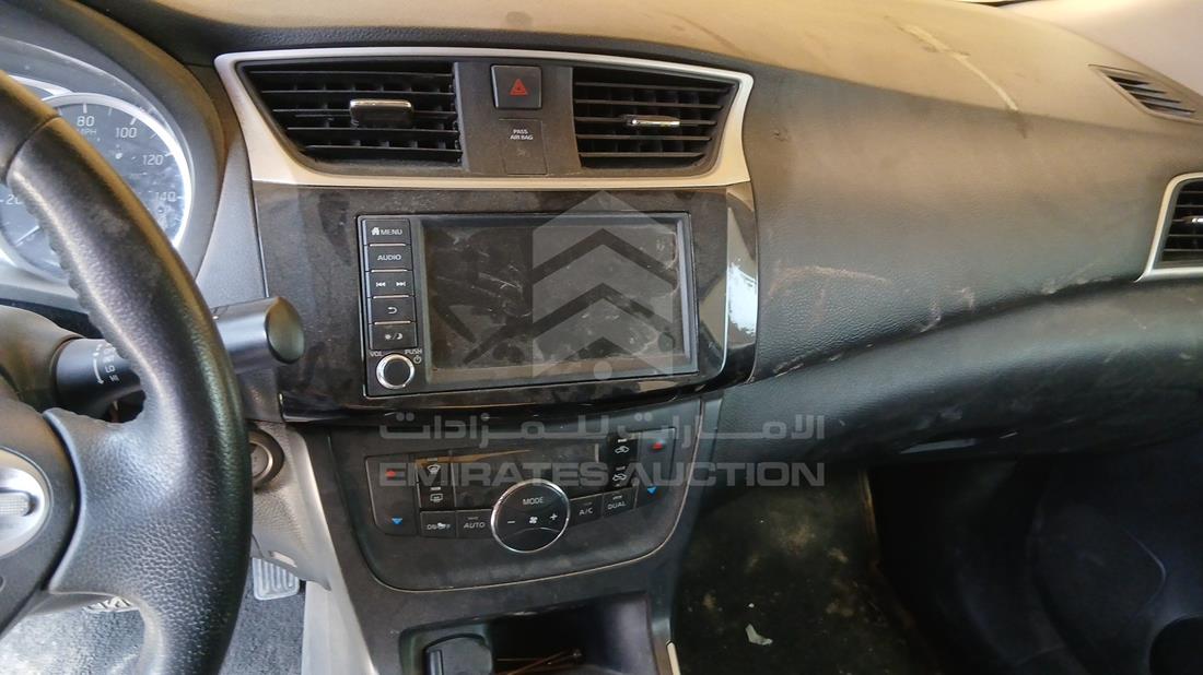 2019 Nissan Sentra — Entertainment Systems & Camera Monitor & Navigation — Photo 16