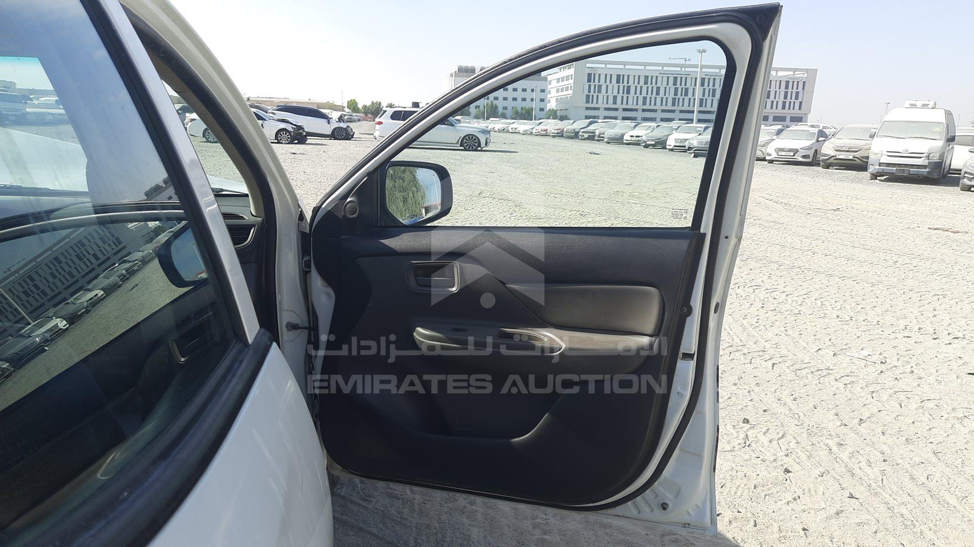 2016 MITSUBISHI L 200 VIN: MMBJNKJ40GH072520