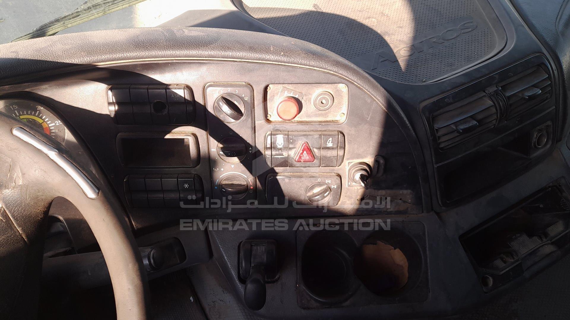 2008 MERCEDES ACTROS VIN: WDAKHCAA08L280333