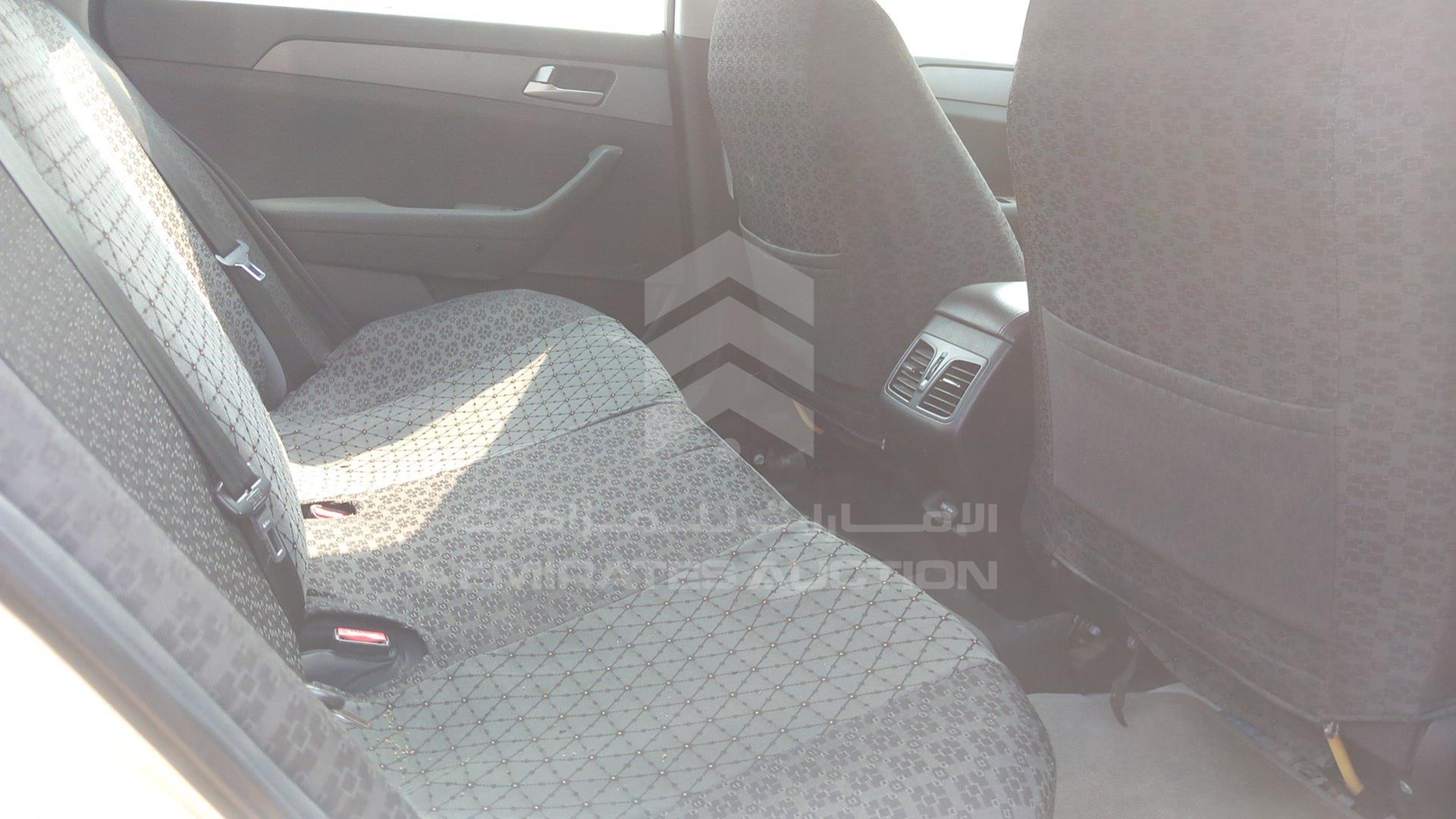 2018 HYUNDAI SONATA VIN: KMHE2413XJA082035