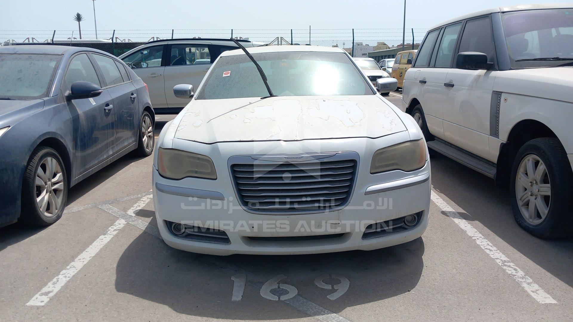 2011 CHRYSLER 300 VIN: 2C3CA5CG2BH579608