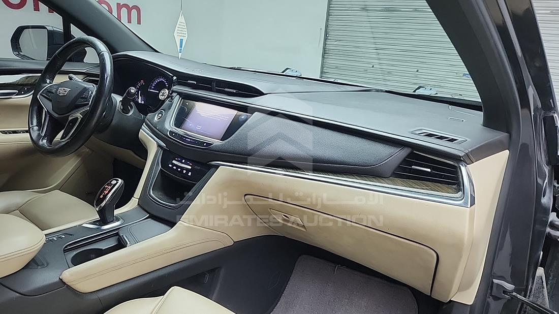 2017 Cadillac XT 5 — Front Right Passenger Dashboard View — Photo 32