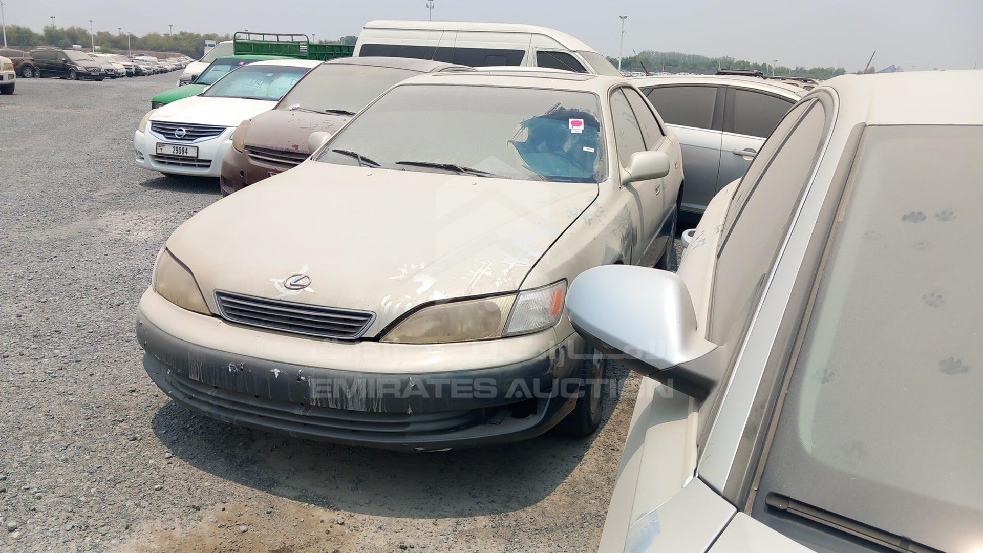 1997 LEXUS ES 300 VIN: JT8BF22G7V0028557