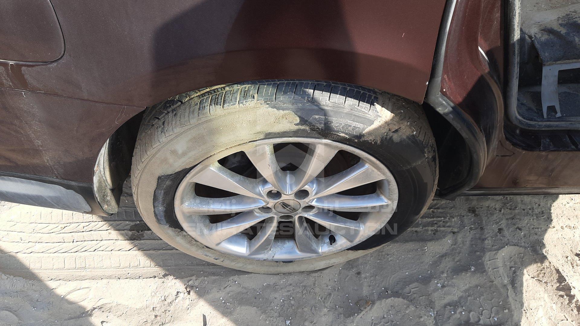2012 LINCOLN MKT VIN: 2LMHJ5AT6CBL50788
