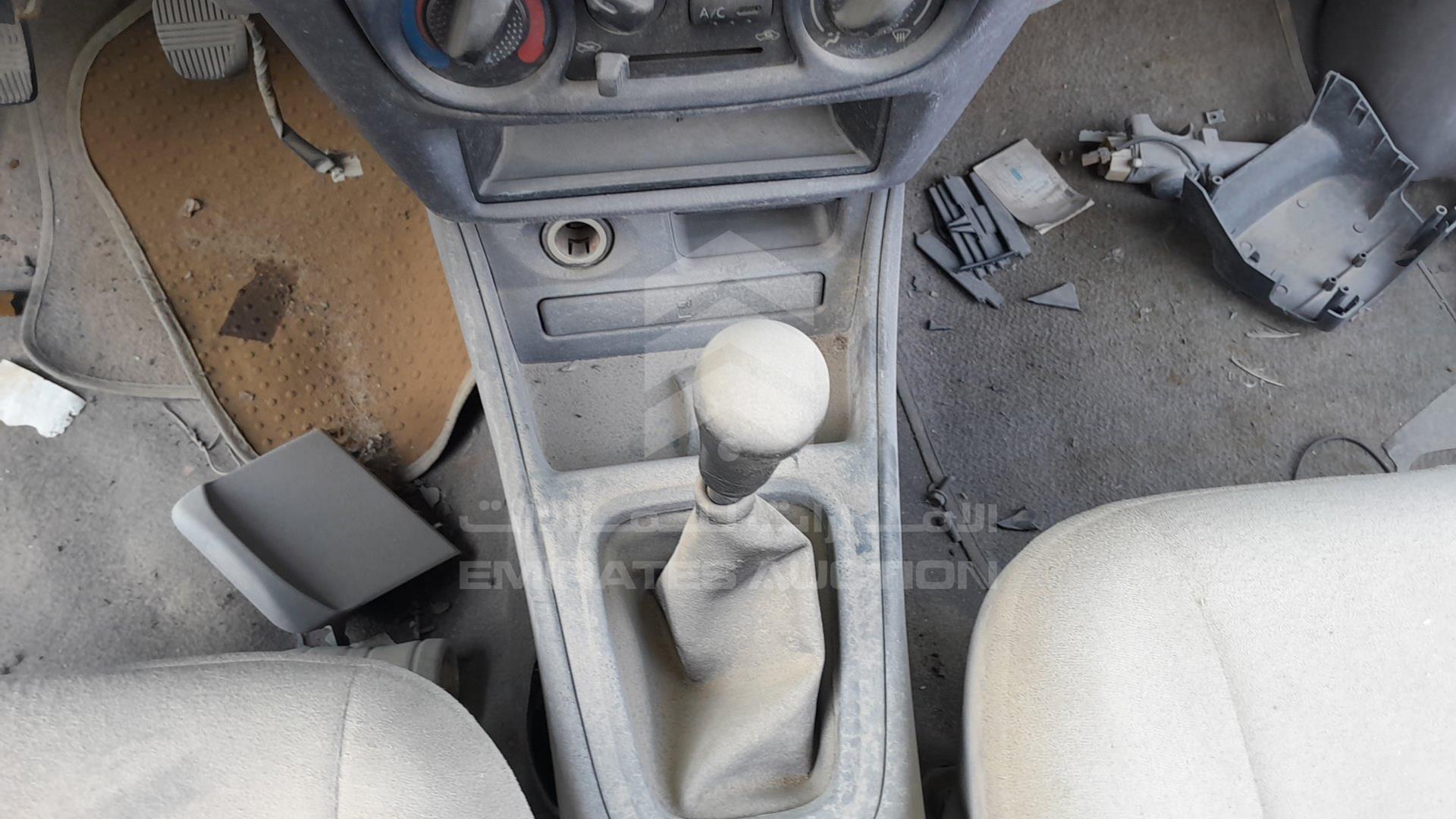 2001 NISSAN SUNNY VIN: JN1EN61S01W000480