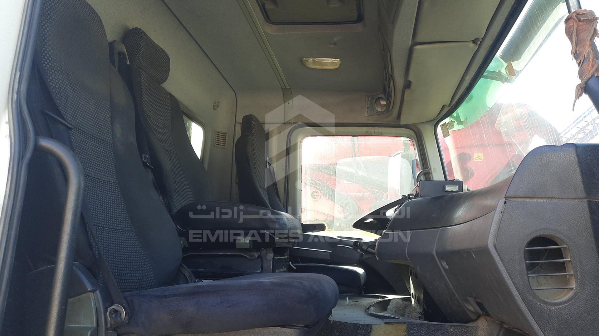 2009 MERCEDES ACTROS VIN: WDAKHCAA39L405584