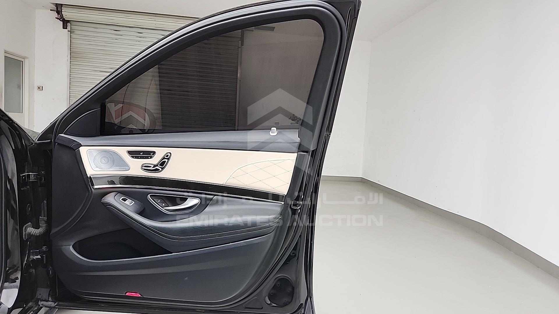 2015 MERCEDES S 550 VIN: WDDUG8CBXFA089710