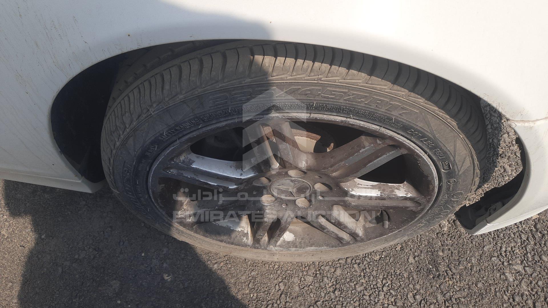 2006 MERCEDES C200 VIN: WDB2030421F801983