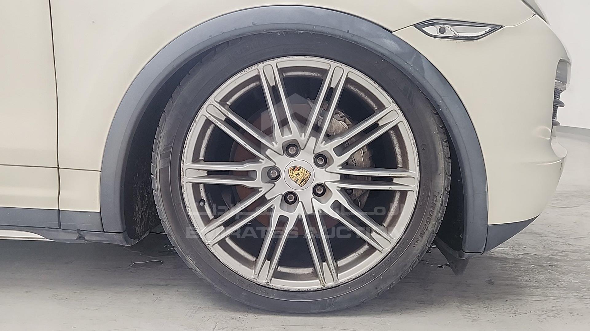 2011 PORSCHE CAYENNE VIN: WP1ZZZ92ZBLA41457