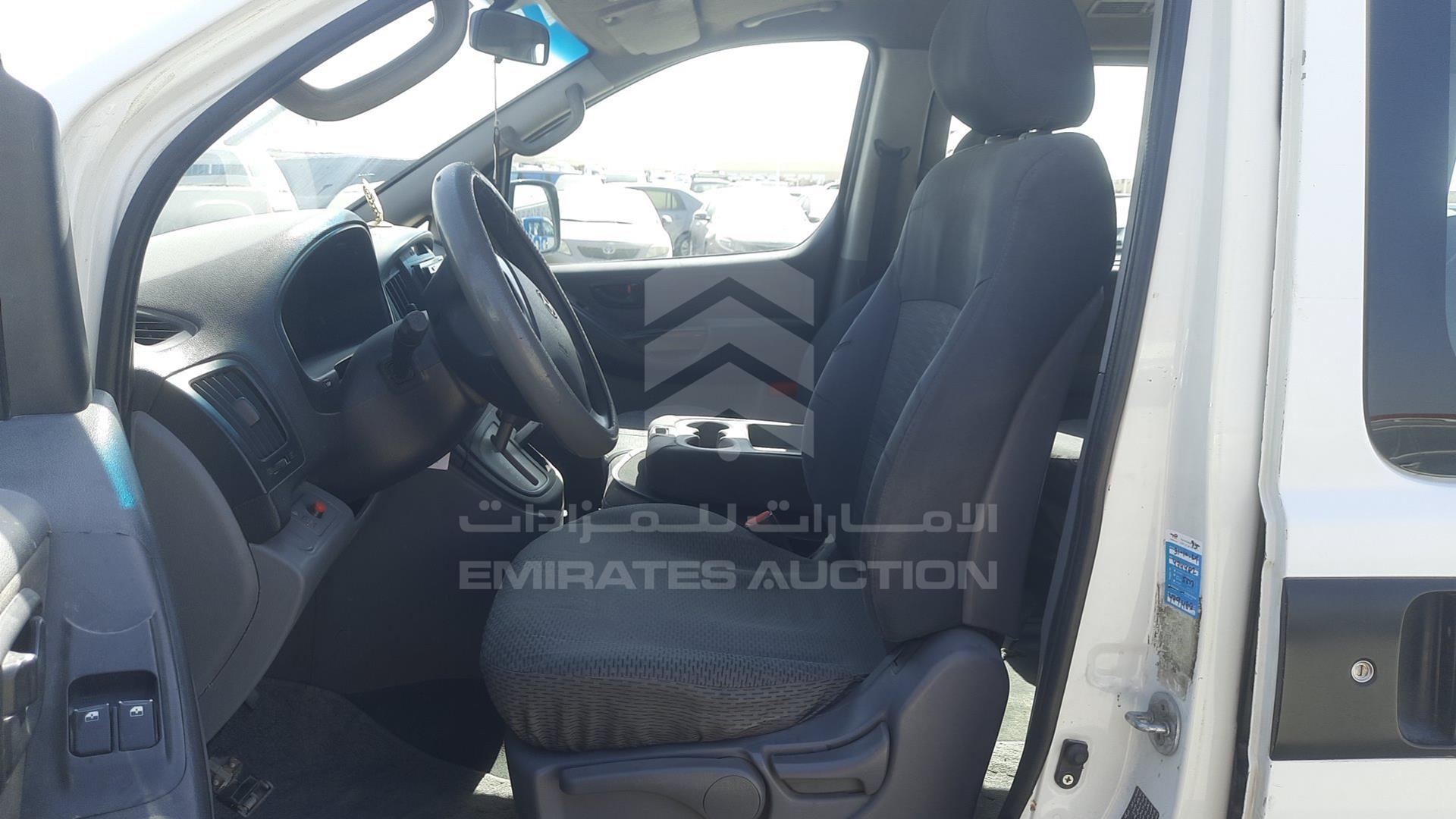 2012 HYUNDAI H1 VIN: KMJWA37R6CU402156