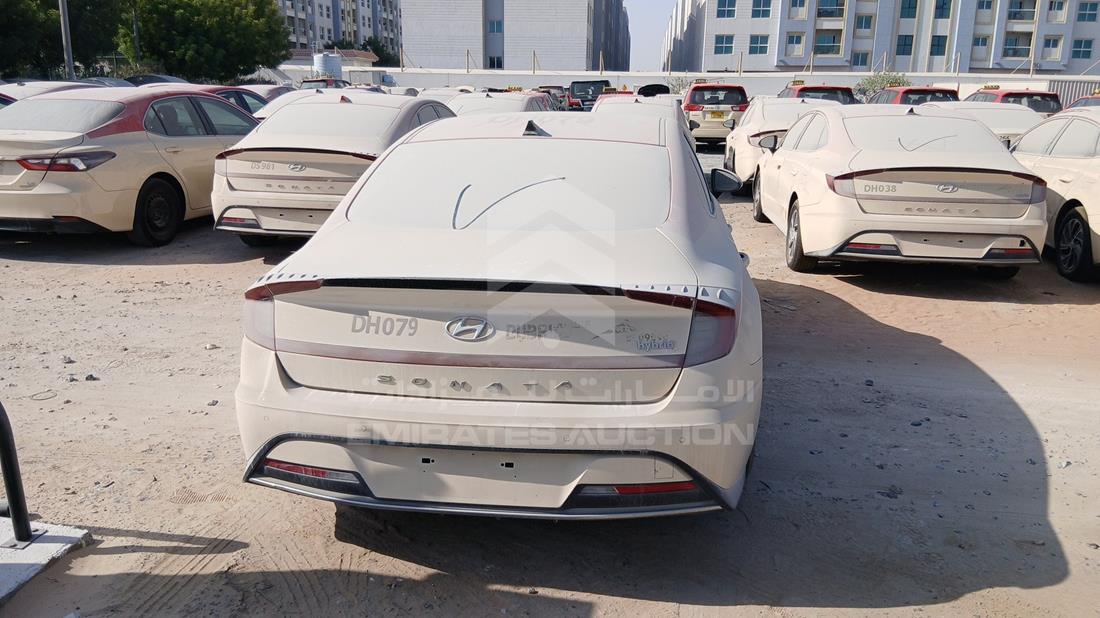 2021 Hyundai Sonata Hybrid — Rear View — Photo 8