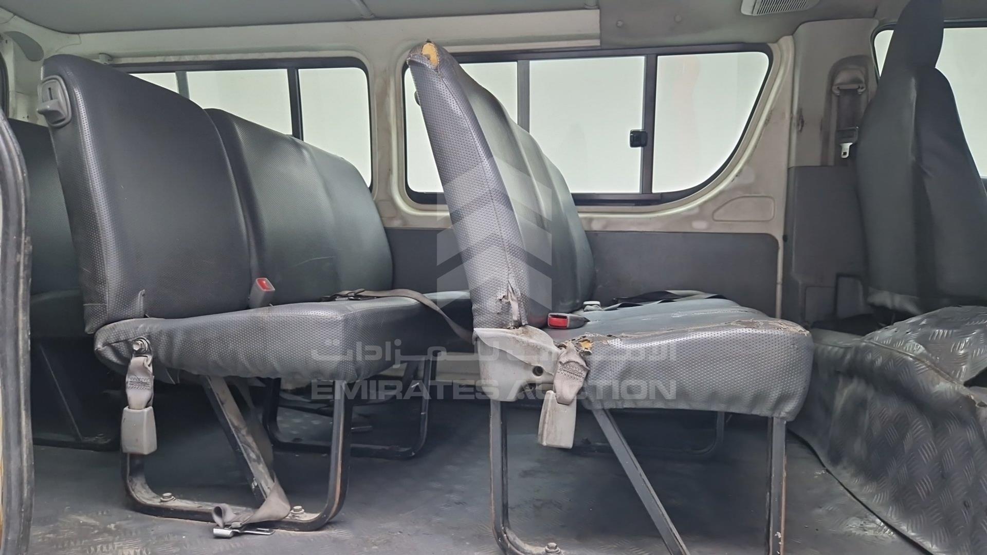 2009 TOYOTA HIACE VIN: JTGJX02P590021694