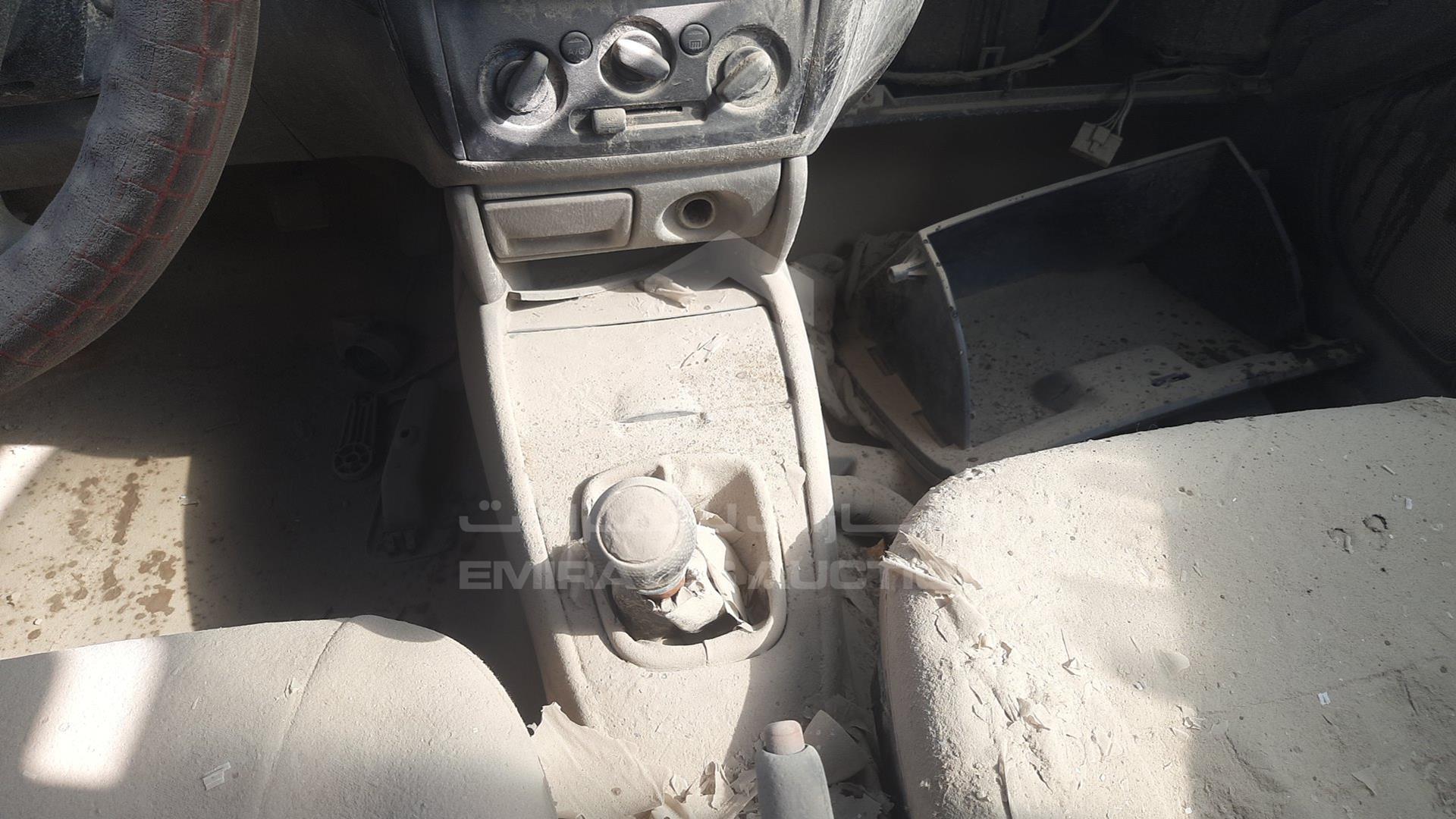 2002 MAZDA 323 VIN: JM7BJ123121207387