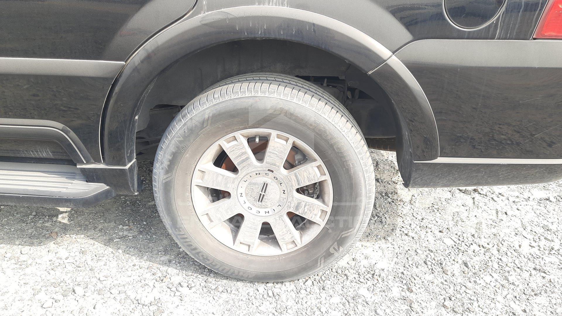 2003 LINCOLN NAVIGATOR VIN: 5LMFU28R13LJ07776