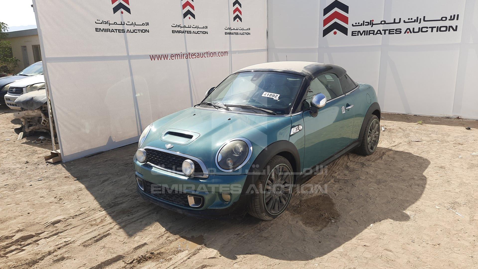2012 MINI COOPER S VIN: WMWSX310XCT381344