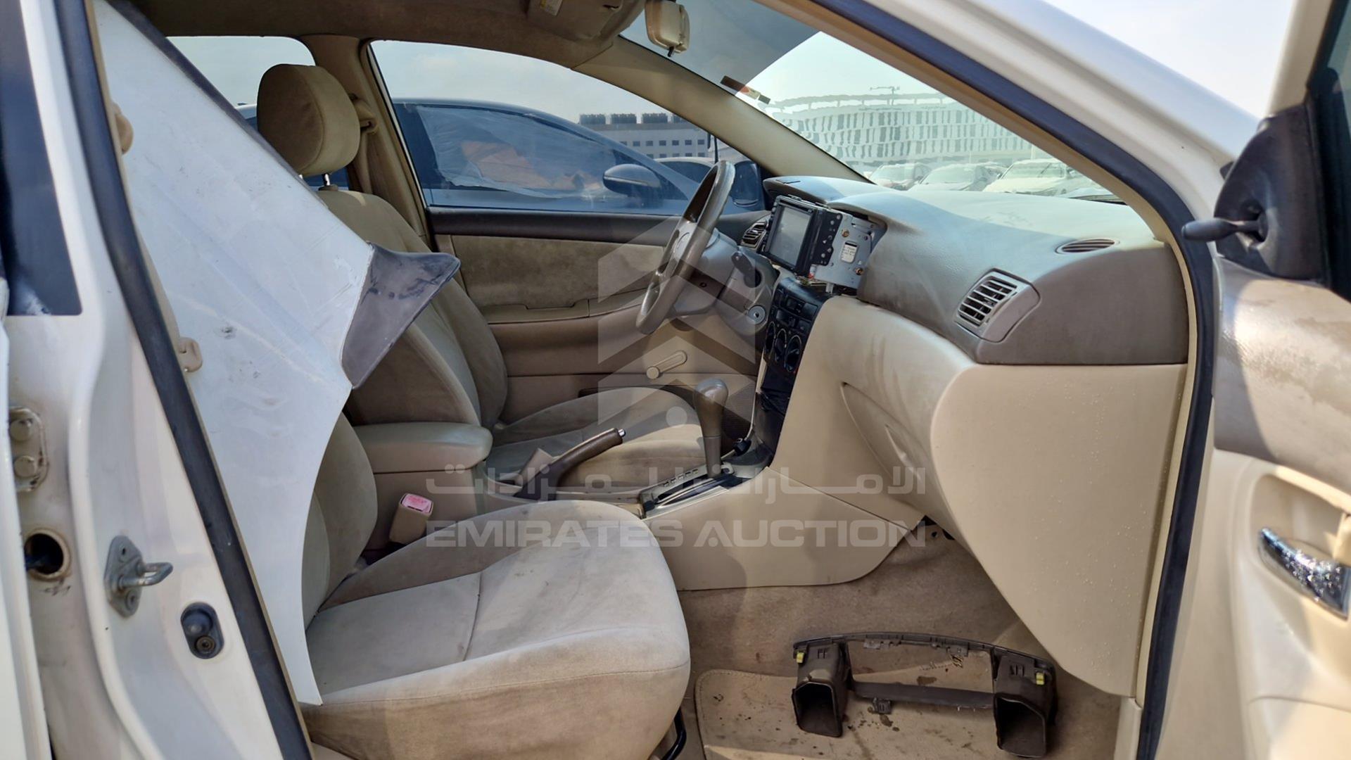 2004 TOYOTA COROLLA VIN: JTDBW23E140070557