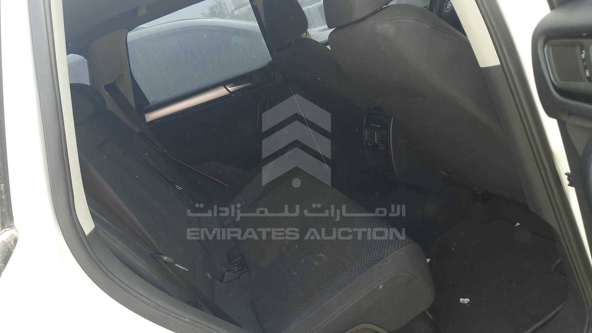 2013 VOLKSWAGEN TOUAREG VIN: WVGBC2BP0DD000306